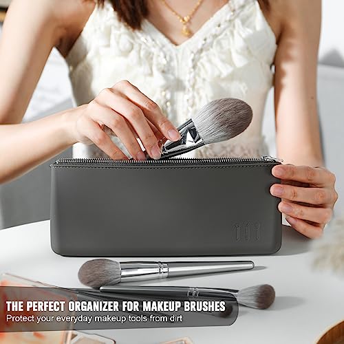 FERYES Silicone Makeup Brush Bag ? Elegant Cosmetic Brushes Pouch Bag with YKK Zipper, Travel Makeup Tools Organizer Bag -Light Brown