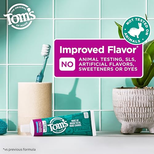 Tom's of Maine Fluoride-Free Whitening Toothpaste, Peppermint 2-Pack (5.5 oz)