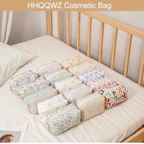 Cute Floral Cotton Makeup Bag, Quilted Makeup Bag for Women Girls, Travel Floral Cosmetic Bag Zipper Make Up Pouch, Flowers Toiletry Organizer Bag (Small Red Bowknot)