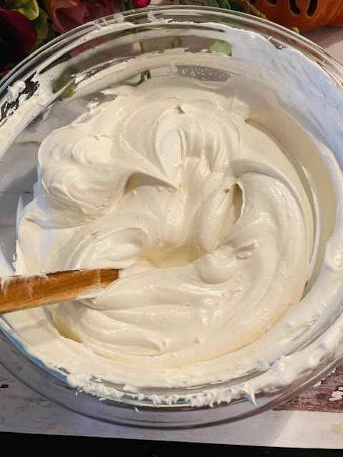 Oslove Organics Mango Butter 2 LB Pure, Natural, Hand -packed, Fresh & Fluffy in DIY mixes | Obtained from Mango seeds | Use for DIY leave in conditioner, Salves, Body Butter, Lotions & Soaps