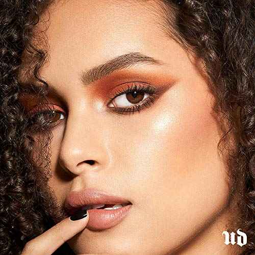 Urban Decay Naked Heat Eyeshadow Palette, Warm Brown Neutral Makeup Palette, Matte, Metallic, Shimmer Finish, 12 Amber-hued Red & Orange Eye Shadows