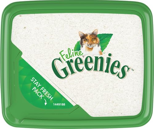 Greenies Feline Adult Natural Dental Care Cat Treats, Catnip Flavor, 9.75 oz. Tub