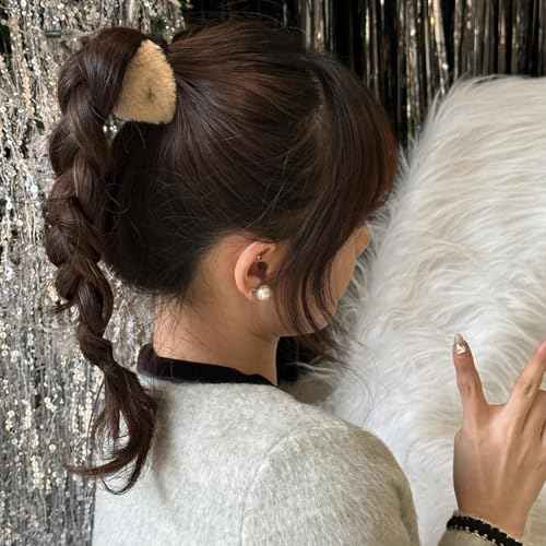 4pcs Cute Plush Cat Ear Hair Clips - Winter Fuzzy Cute Claw Clips Soft Non-Slip Small Bangs Claw Clips, Black Brown Cat Ear Broken Mini Hair Clips Accessories for Women Decoration