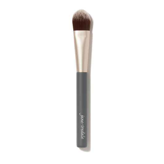 jane iredale Pro Series Liquid Complexion Brush, Medium, Flat Cosmetic Brush for Allover Application of Cream & Liquid Makeup, Vegan, Cruelty Free