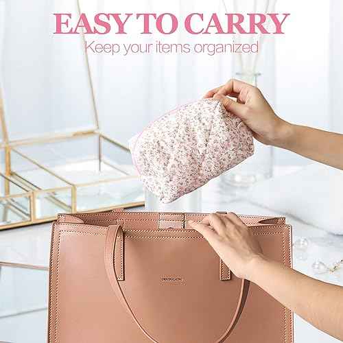 Cotton Quilted Makeup Bag, Cute Pouch Toiletry Bag Cosmetic Bag Quilted Floral Organizer Bag Travel Coquette Aesthetic Portable Storage Zipper Purse for Women (Pink)