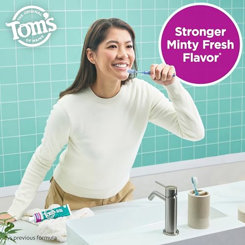 Tom's of Maine Fluoride-Free Whitening Toothpaste, Peppermint 2-Pack (5.5 oz)