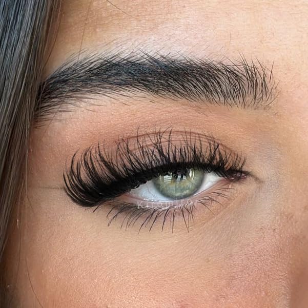 Kiromiro 6D Wispy Mink Lashes 17mm Fluffy Cat Eye