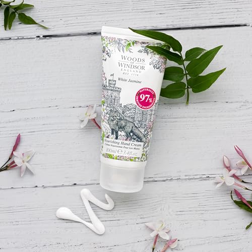 Woods of Windsor Hand Cream, Nourishing Jasmine Hand Cream for Men and Women, Moisturizing Hand Cream with Vitamin E and Shea Butter, White Jasmine Scent 100ml