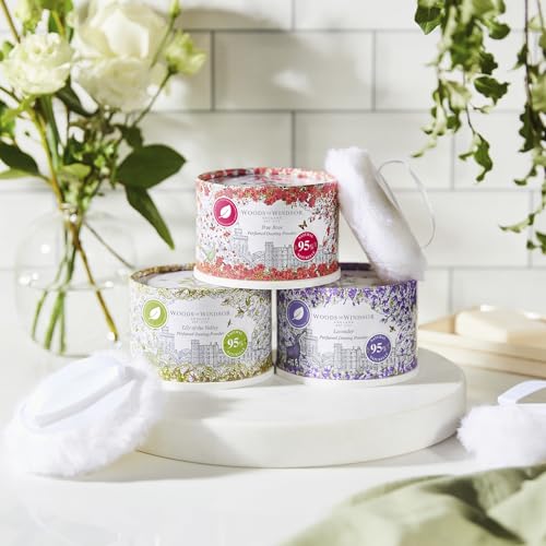 Woods of Windsor Lavender Dusting Powder with Body Puff