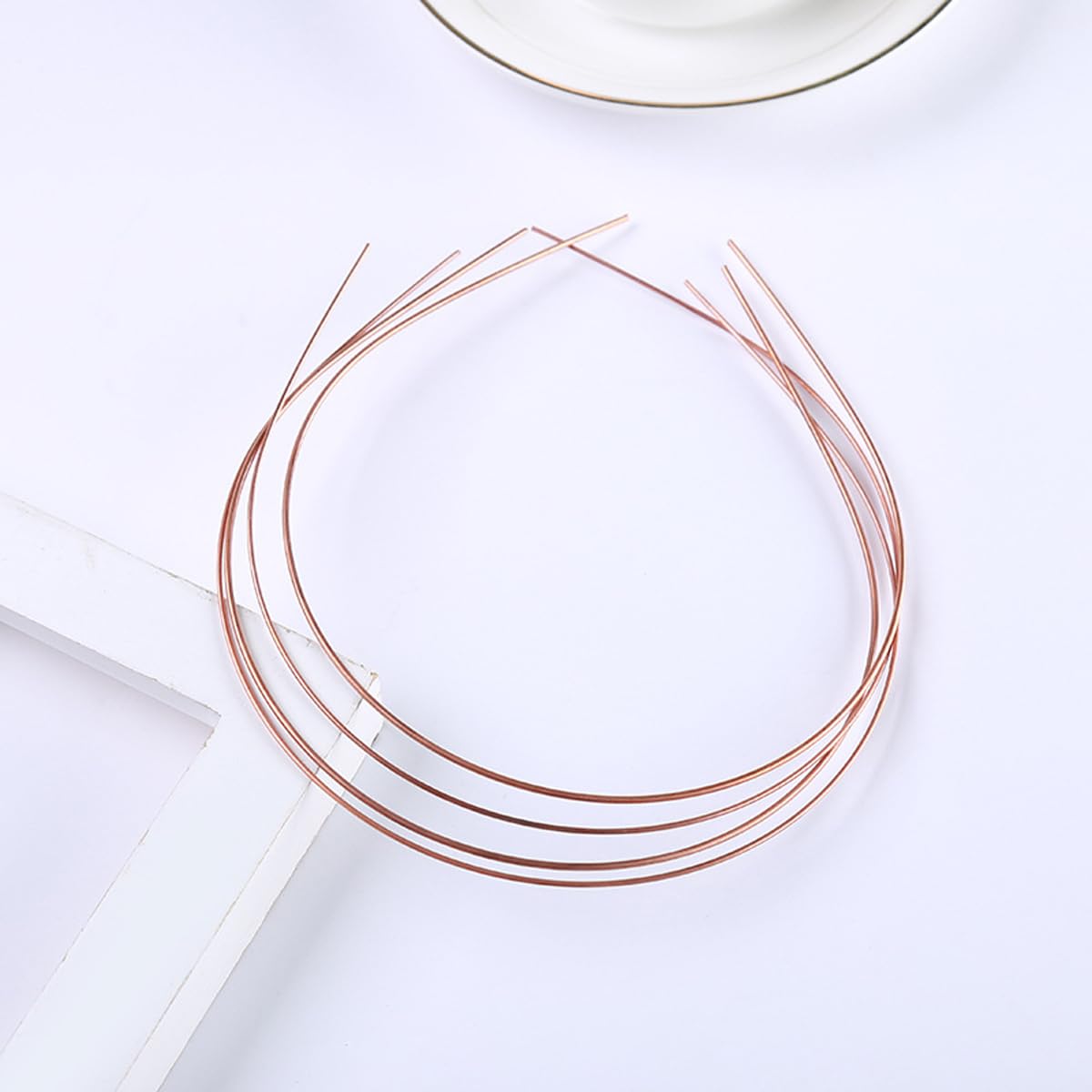 mollensiuer 50Pcs 1.0MM Width Thin Wire Metal Headbands DIY Craft Wire Frame Hairband Blank Metal Headbands Fashion Headband Hair Holder DIY Crafting Headpiece Accessories