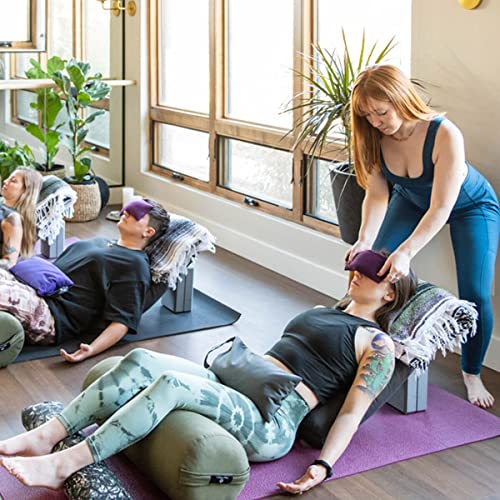 Hugger Mugger Peachskin Eye Pillow – Heated/Chilled Relief