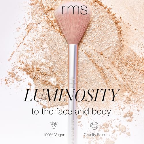 RMS Beauty Skin2Skin Fan Brush - Classic Synthetic Face Brush for Highlighter