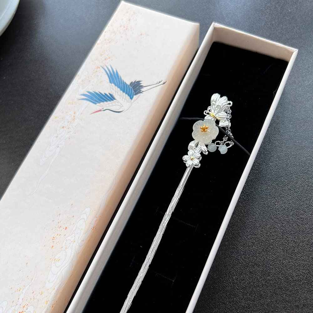 Rabithenn Hotan Jade S925 Silver Hairpin Butterfly with Pearl and Plum Blossom Chinese Hanfu Style Hair Sticks Retro Handmade Hair Clip Hair Accessories for Women Girls Long Hair (Hotan Jade)