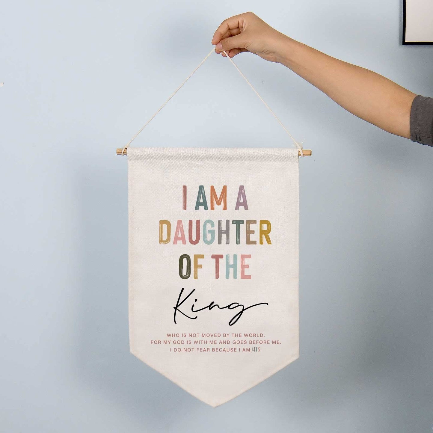 I Am A Daughter Of The King, Wall Banner, Nursery Wall Art, Fabric Wall Hanging, Kids Room Decor, Daughter’s Room Wall Hanging, Girl’s Bedroom Decor, Gift for Her, Nursery Wall Hanging