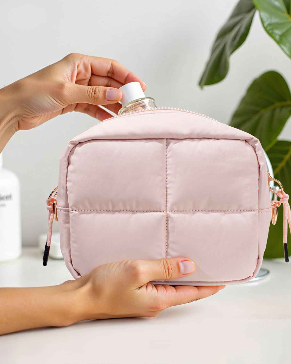 LETGO Travel Toiletry Bag for Women, Puffer Toiletry Bag Puffy Makeup Bag for Purse Quilted Makeup Bag Cosmetic Bag, Puffer Make Up Organizer Bags Zipper Pouch, Travel Toiletry Bag for Girls (Pink)
