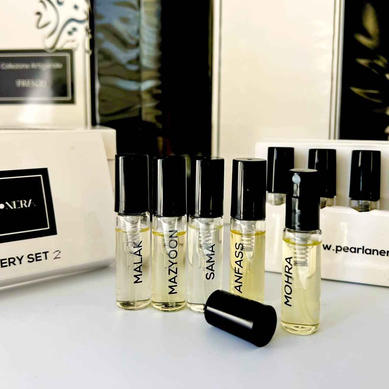 PEARLANERA Discovery Set – 20 Arabic EDP Spray Samples 2 mL Each | Unisex Oud Floral Vanilla Musk Mini Perfume Sampler | Luxury Niche Fragrance Gift Set Made in Dubai Travel TSA Friendly