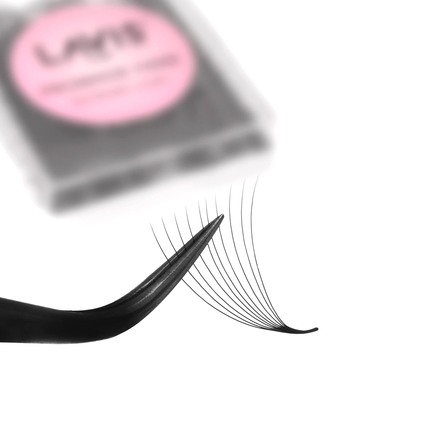 LAVISLASH 500 Promade Fans Eyelash Extension | Handmade Loose Volume Lash | Mutiple Options 3D-8D/10D/12D/14D/16D Fans | 0.03/0.05/0.07mm Thickness | C/CC/D Curl | 8-16mm Length(10D-0.05-C-14mm)