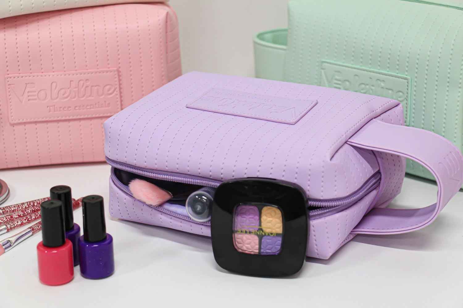 Violetline Women's Cosmetic Bag Essentials, Perfect Christmas Gifts! Elegant Preppy Travel Makeup Bag, Ideal Waterproof Leather Cosmetic Bag for Girls and Moms (Light Purple Cosmetic bag)