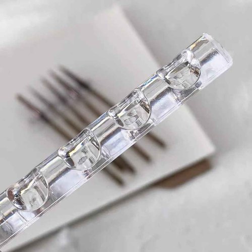 3zorqinron 2 Pcs Crystal Bar Pen Holder, Acrylic Nail Art Painting Pen Brush Stand for Drawing Pens, Nail Gel Polish Pen Brush Stand Holder Manicure Tool.