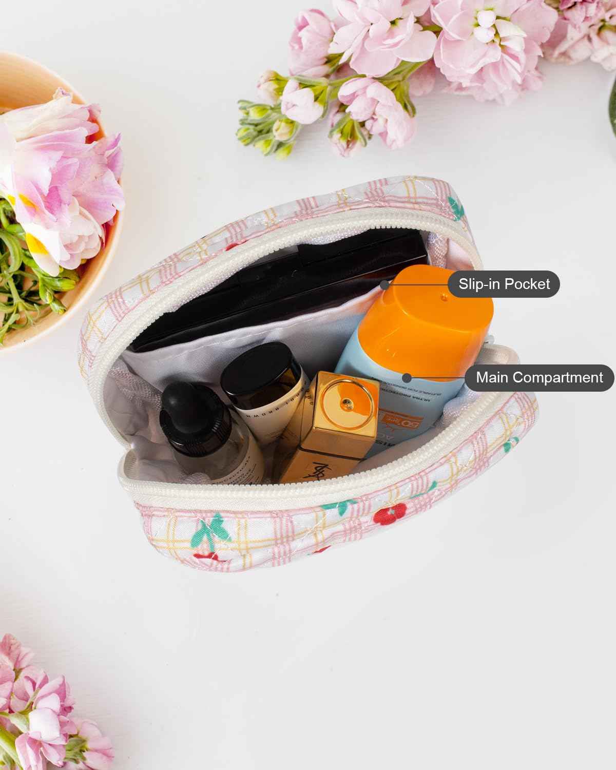 LETGO Floral Makeup Bag, Small Cosmetic Bag for Women Girls, Cute Cotton Makeup Bag, Quilted Makeup Bags, Flower Travel Make up Bag for Purse (Red Floral)