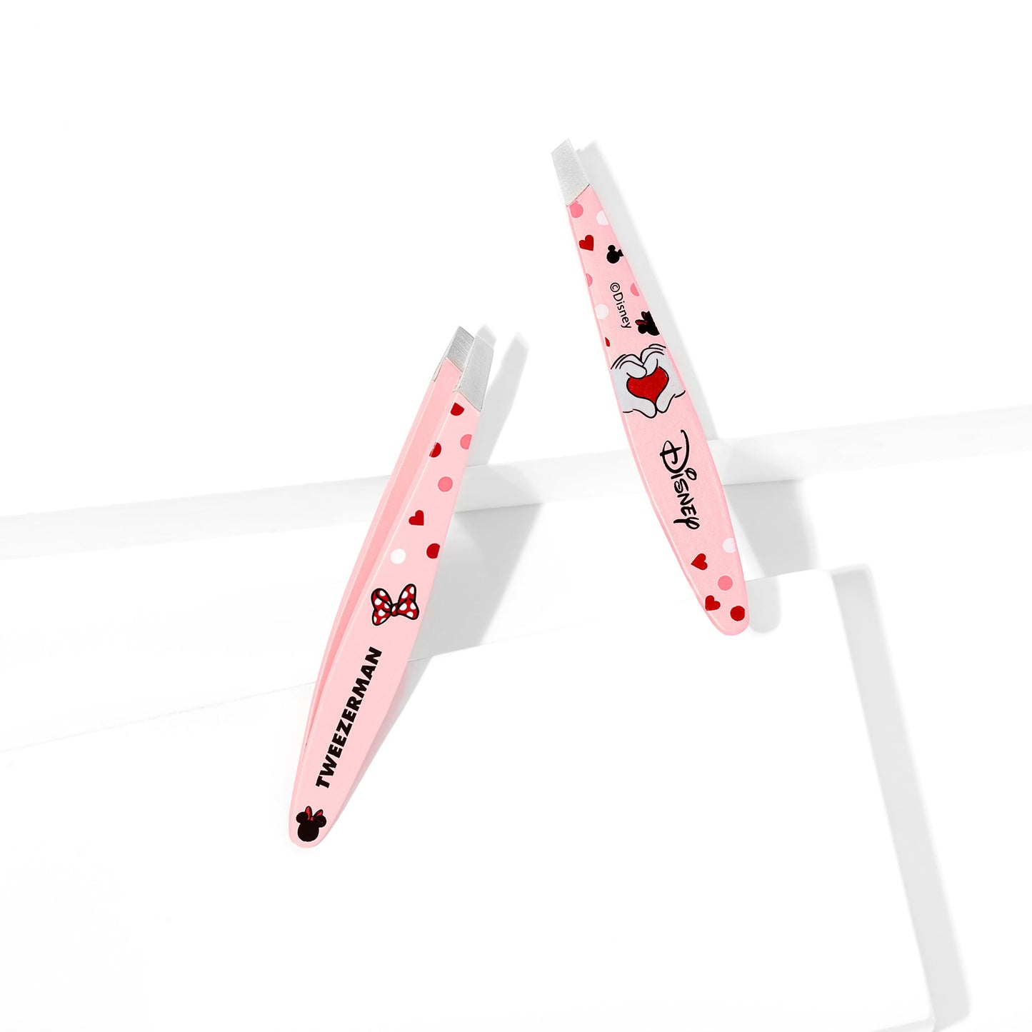 Tweezerman Exclusive Disney's Minnie Mouse Bowtiful Brows Mini Slant Tweezer