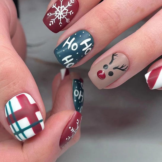 24Pcs Christmas Press on Nails Short Square Fake Nails Winter Xmas Tree Snowflake Acrylic Nails Reusable Stick on Nails Full Cover Glue on Nails for Women Manicure Decoration Christmas New Year Gifts