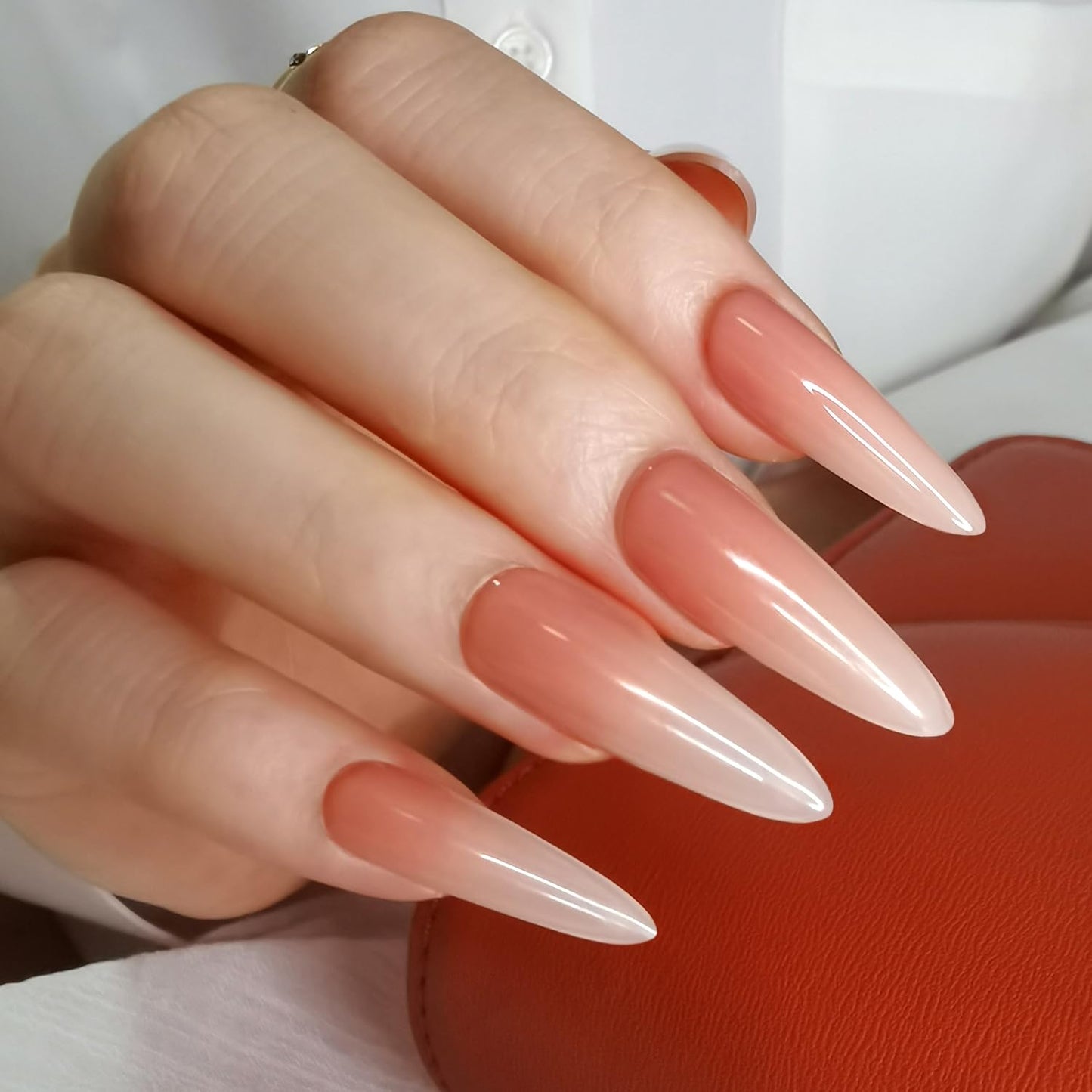 Artquee Ombre Nude Pink Stiletto Press on Nails Extra Long Almond Fake Nails Glossy False Nails Art Artificial Reusable Stick on Nails - 30 Nail Kit