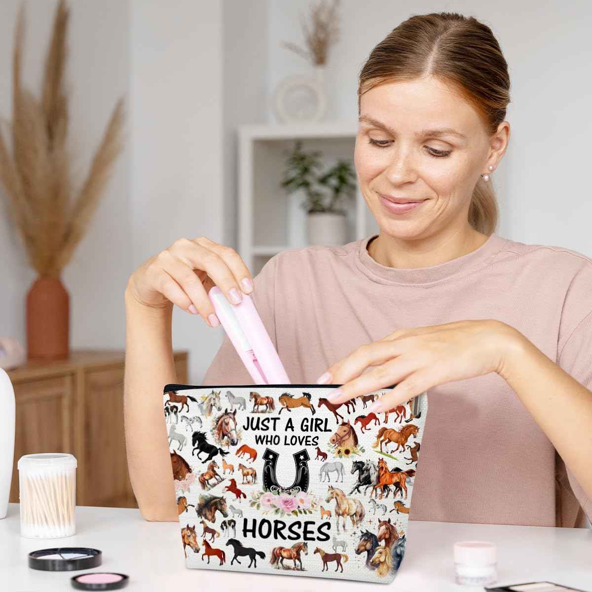 Ythuil Horse Makeup Bag Gift For Animal Lover, Pet Stuff Merch Cosmetic Pouch, Funny Birthday Christmas Gift For Pet Owner Sister Bestie Bff, Just A Girl Who Loves Horses
