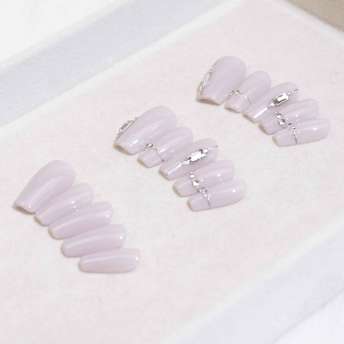 Light Rain Medium Size Hand-made Press on Nails, 3D Gel UV Finished False nails with Design by Professional Manicurist