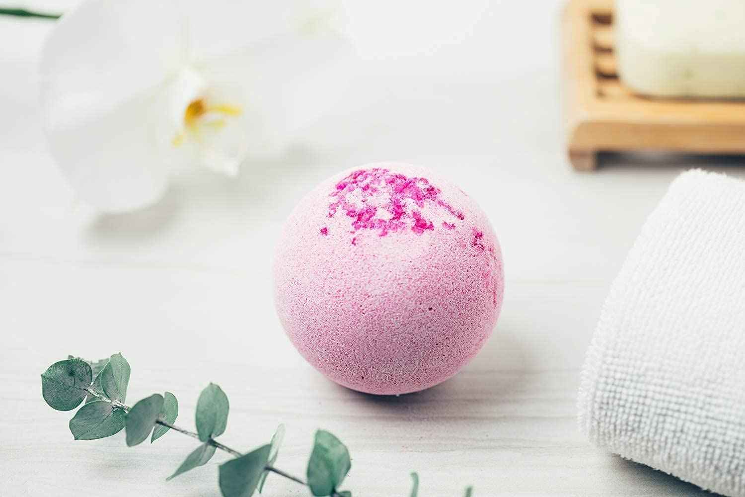 Bath Butler XL Bath Bomb Gift Set – 6 Large Aromatherapy Bombs with Shea Butter & Sea Salt – Spa Gift for Women, Moms, Girlfriends – Relaxing Self-Care Kit Floating fizzing bathbomb