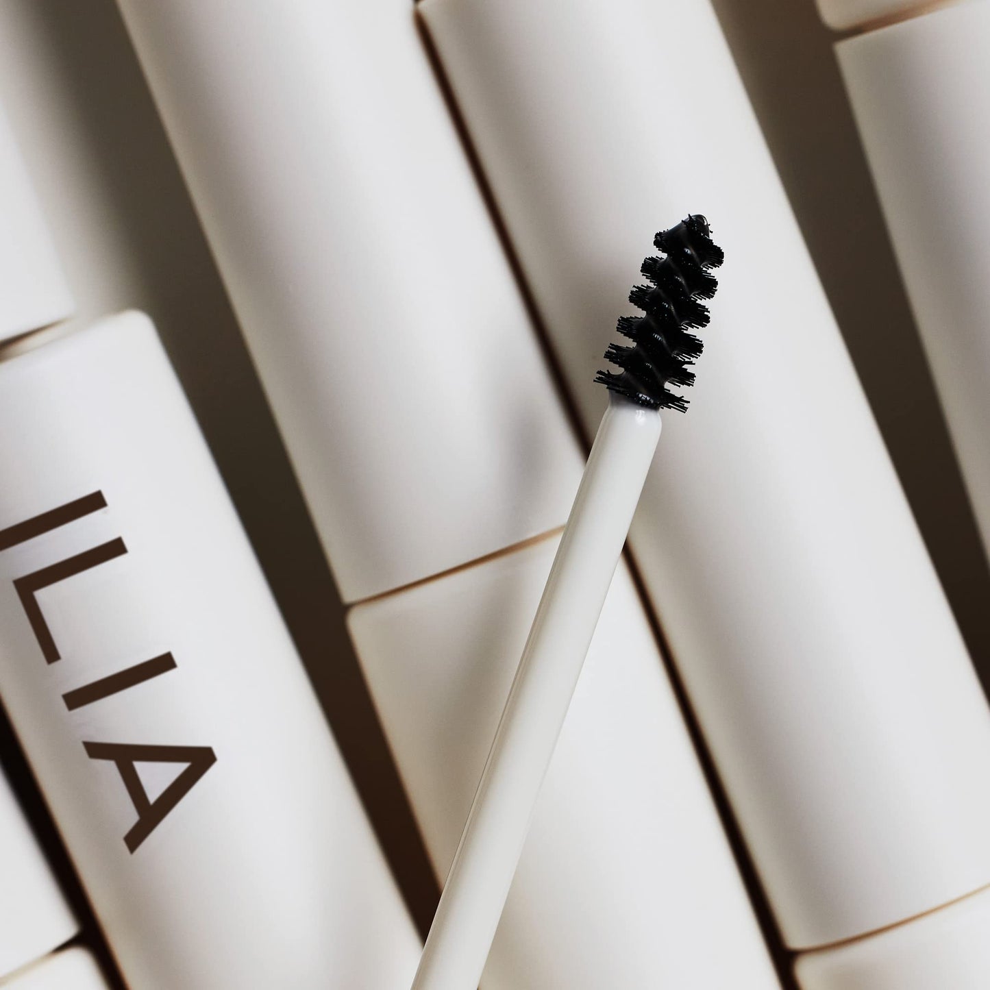 ILIA - In Frame Brow Gel | Non-Toxic, Vegan, Cruelty-Free, Clean Makeup (Universal Clear)