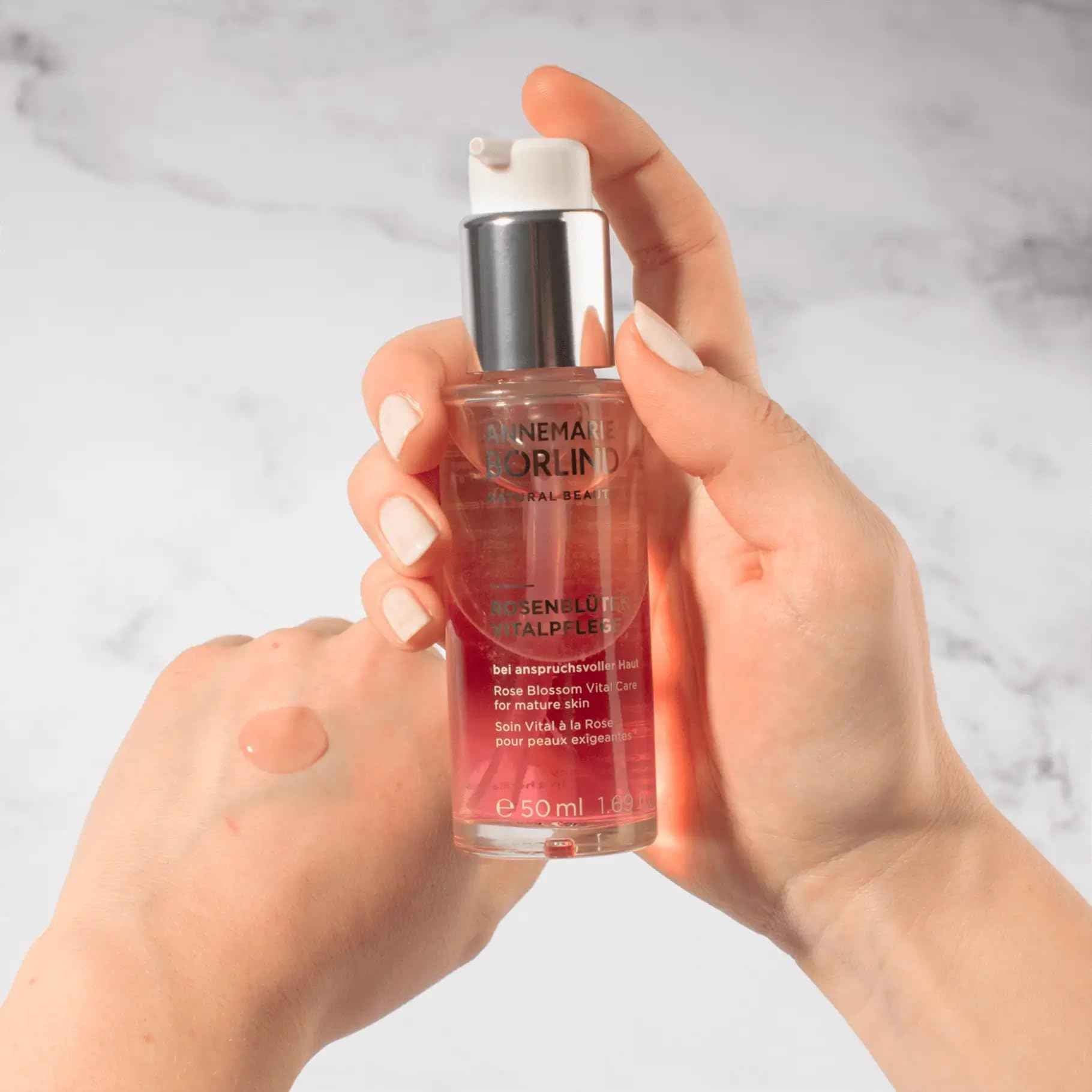 ANNEMARIE BÖRLIND – Rose Blossom Revitalizing Care – Sustainably Sourced Anti-Aging Face Serum With Valuable Plant Oils for a Vitalized and Smooth Skin – 1.69 Oz