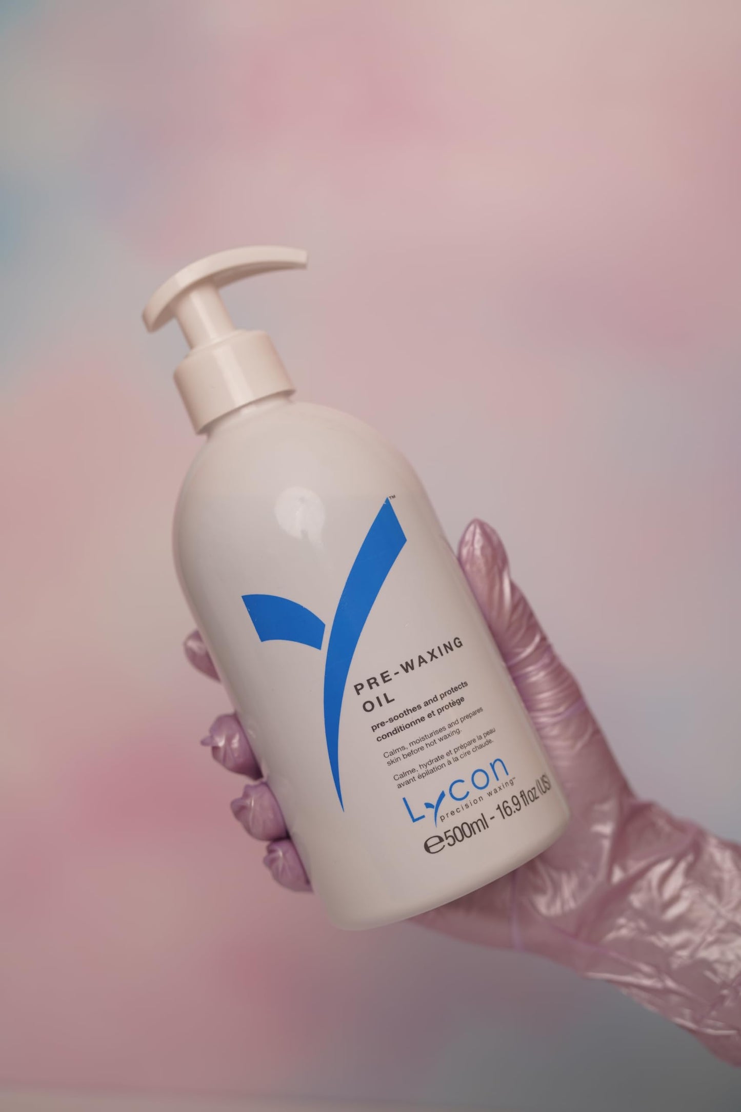 Lycon Pre-Wax Body Oil, Waxing Prep, Soothing, Made with Apricot Kernel Oil, Jasmine, and Chamomile, Pre-Wax for Home and Salon Use, 500ml