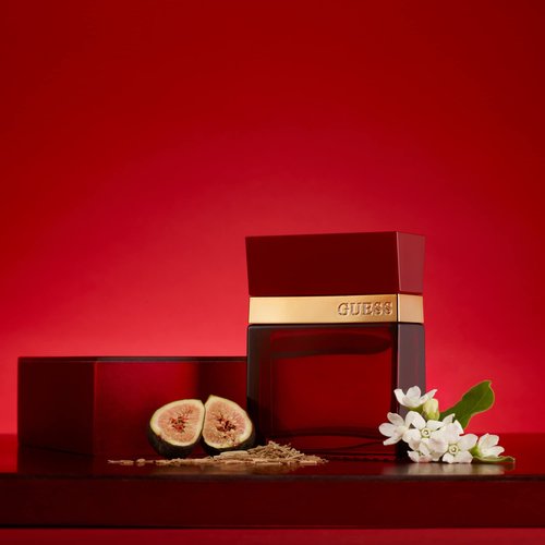 GUESS Seductive Red Men/Homme Eau de Toilette 4 Piece Gift Set - Cologne Spray 3.4 Fl. Oz., Deodorizing Body Spray 6.0 Oz., Shower Gel 3.4 Fl. Oz., & Pouch