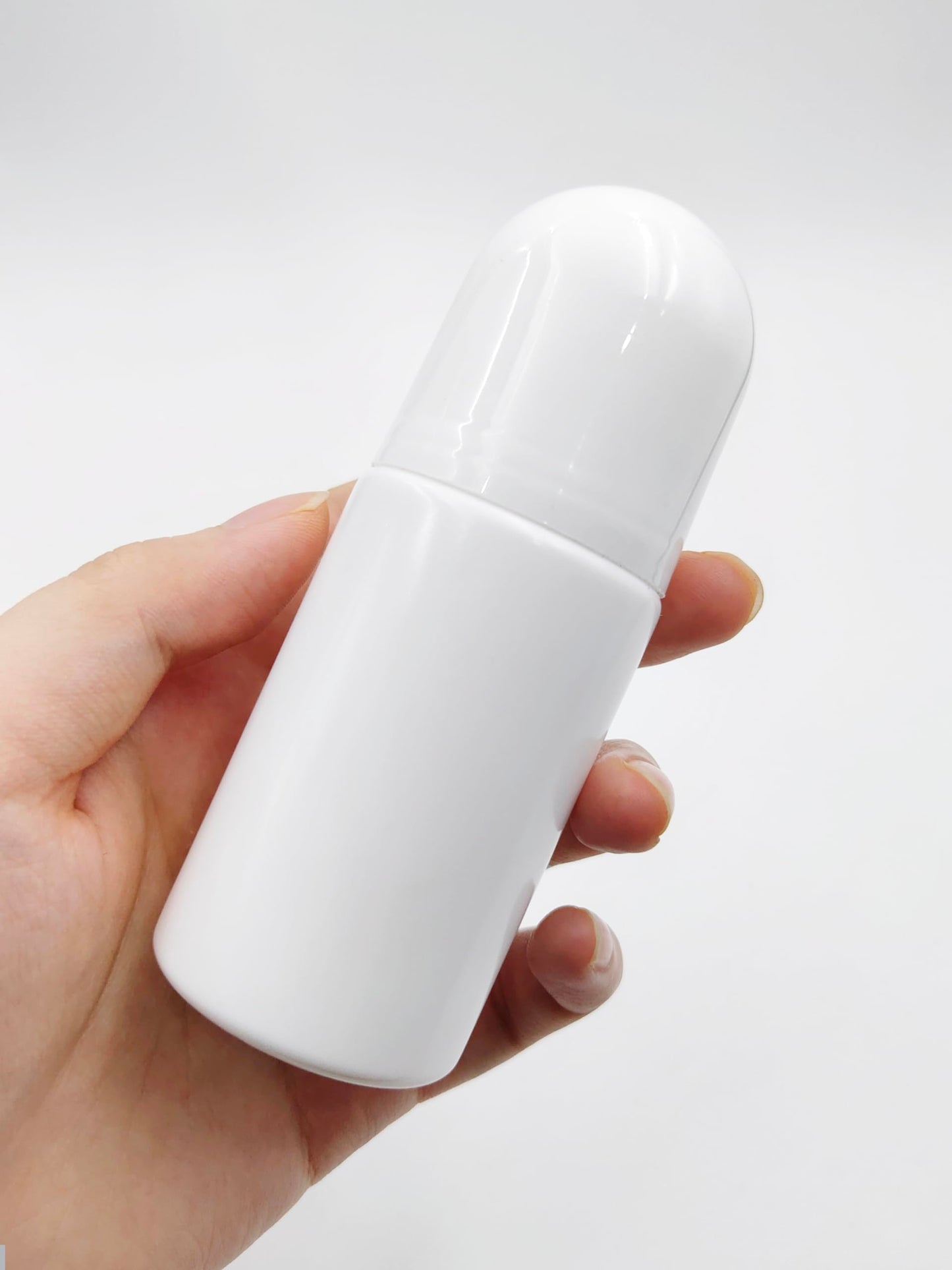 YYNGJCK 4Packs 1.7oz /50mL Roll-on Bottles Empty Refillable Roller White Plastic Anti-perspirant Roller Ball Perfume Bottles for DIY Deodorants, Essential Oils, and Fragrances