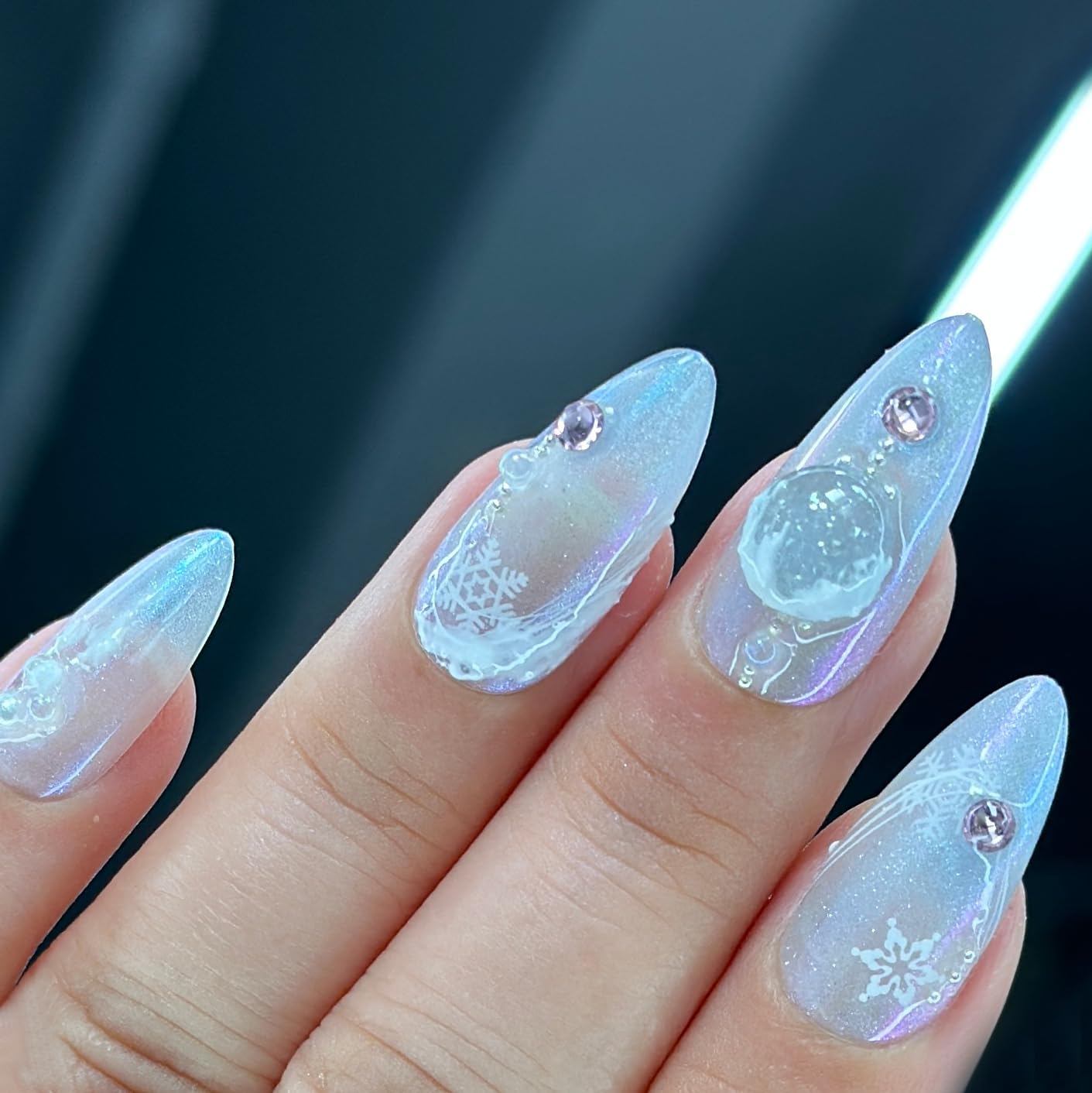 Ricefod Press on Nails Handmade Silver White Almond Fake Nails Press on False Nails Medium Length 10 Pcs Reusable Luxury Nails with Snowflakes and Diamonds Size:Small