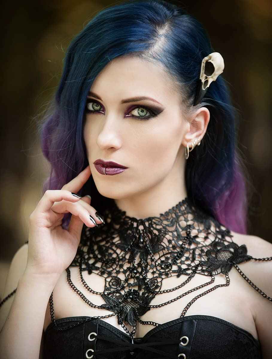 Raven Skull Hair Clip Gothic Headpiece, Goth Witchy Viking Wedding Hair Accessory for Brides, Bridal Barrette