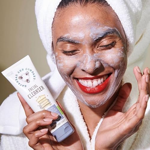 Savannah Bee Company Propolis Extract Volcanic Ash and Charcoal Facial Cleanser
