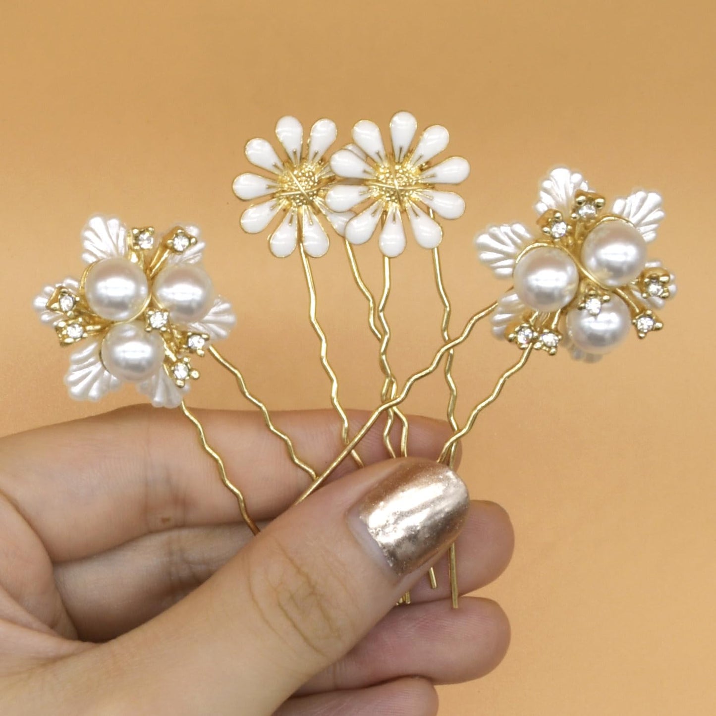 4 Pieces Wedding Flower Hair Comb Bridal Hair Pins, Brides Hair Accessories, U-shaped Rhinestone Hair Accessories for Women Girls(daisy white)