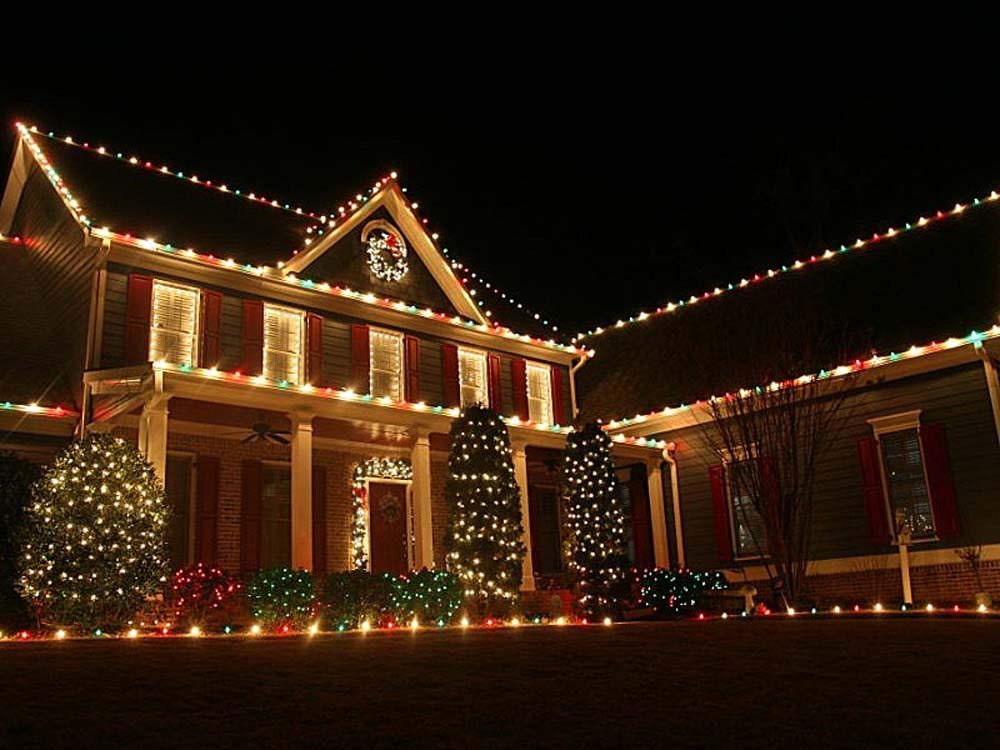 25 Foot C9 Multi Ceramic Christmas Lights Set - Indoor/Outdoor Christmas Light String - Christmas Tree Lights – Opaque Christmas Bulbs - Roofline Light String – Outdoor String Lights - Green Wire