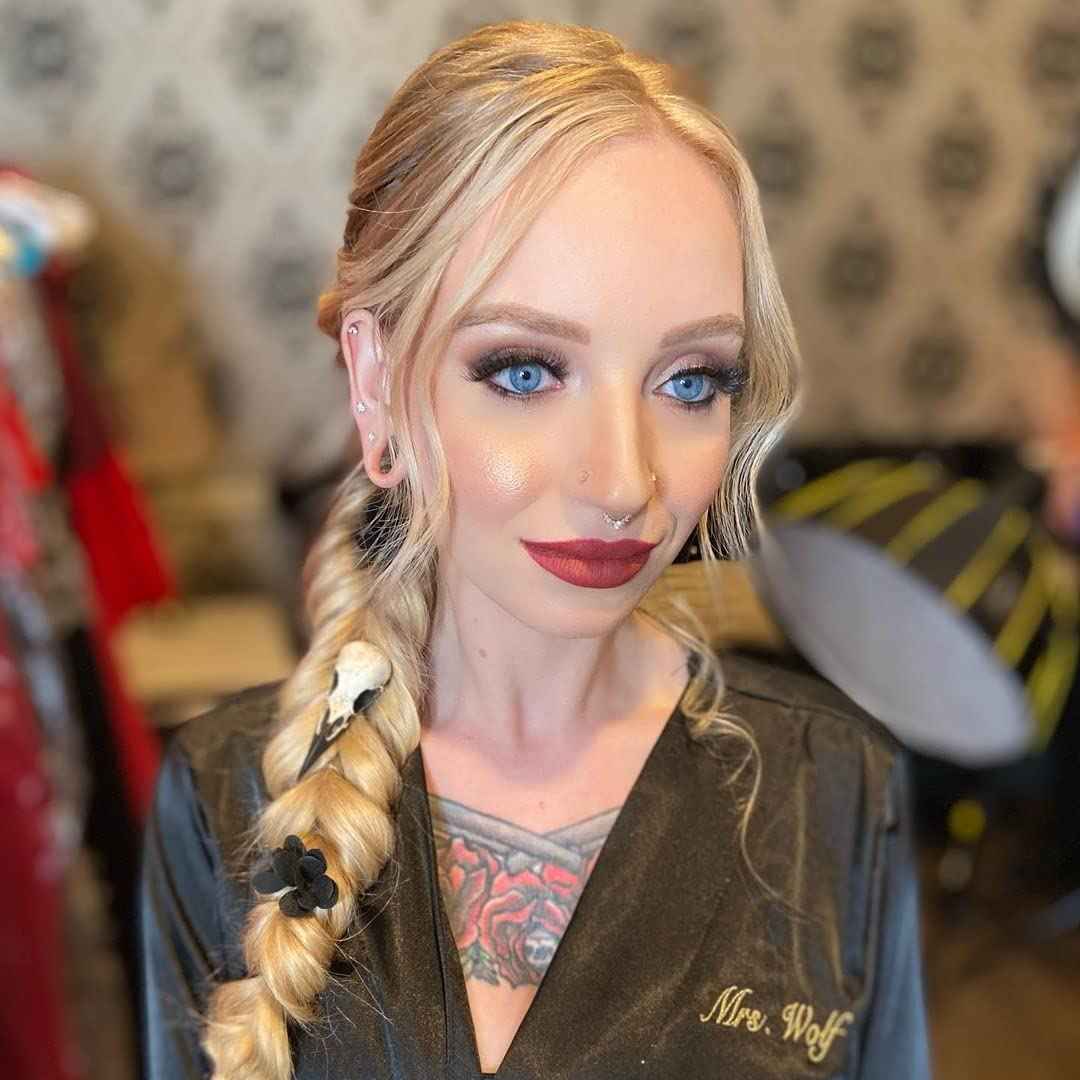 Raven Skull Hair Clip Gothic Headpiece, Goth Witchy Viking Wedding Hair Accessory for Brides, Bridal Barrette