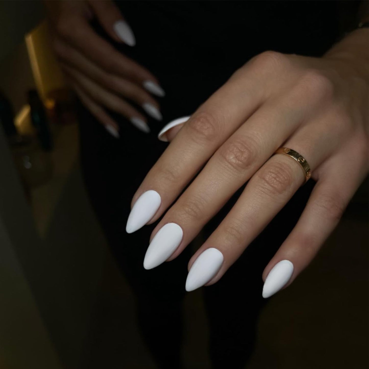 Matte White Press on Nails Almond Nails,Xcreando Matte Fake Nails Glue on Nails Medium Length Nails,Spring Summer Acrylic Nails Press ons Nails,Gel Nails Matte False Nails Stick on Nails Set in 24 PCS