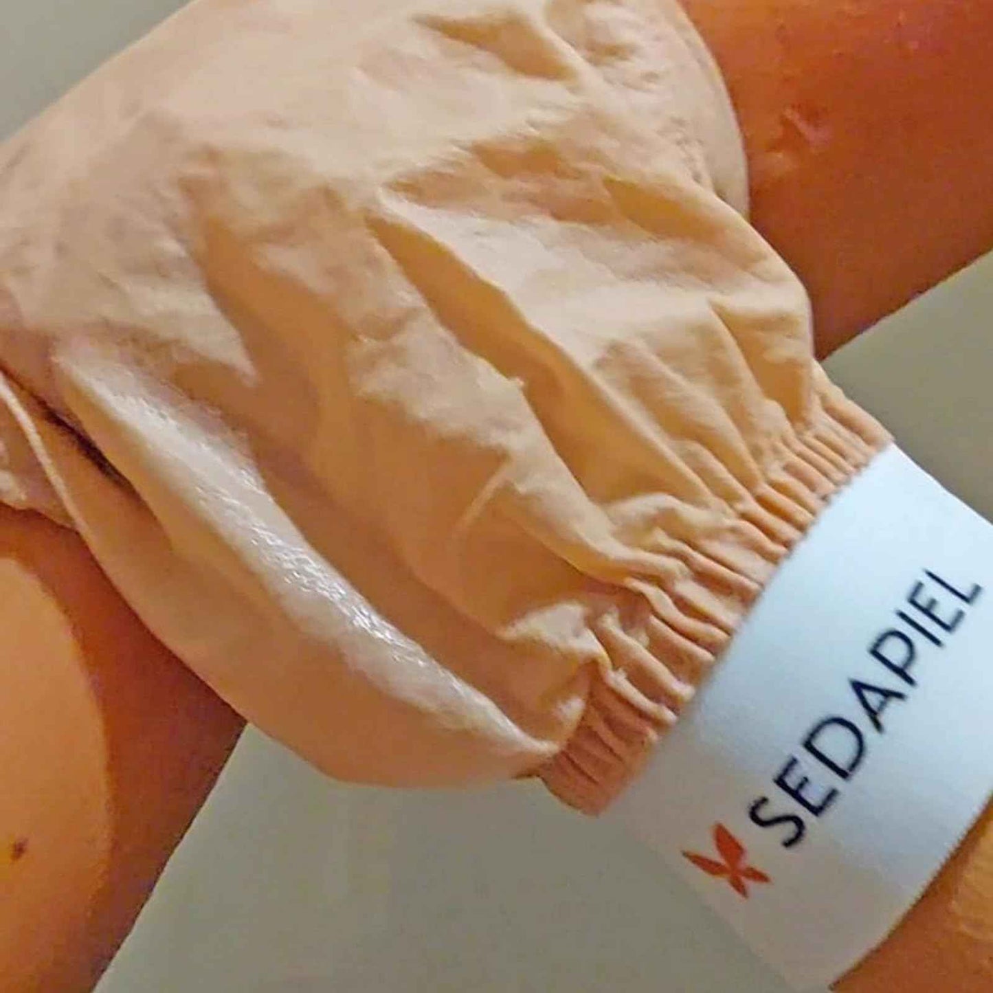 SEDAPIEL Luxury Turkish Silk Exfoliating Glove