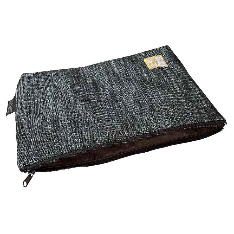 千糸繍院 Brocade zipper pouch, lined with Nishijin brocade, size M. (Denimu3)