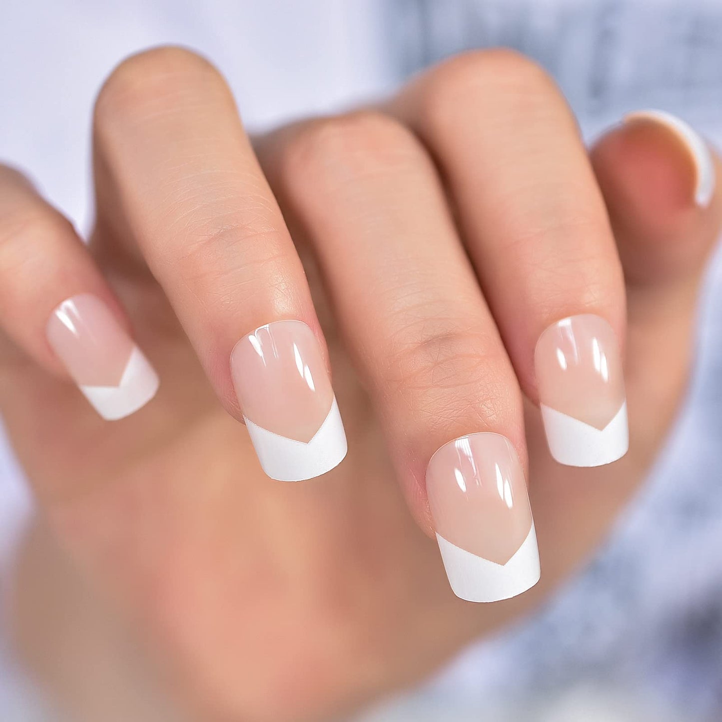 Glossy Finished Natural Clear Nude French French Press On Nails White Nails Tips Medium Short Squoval False Nails Women Girls Nail Art Tips Salon DIY Manicure Reusable Fake Nails for Daily Office Home