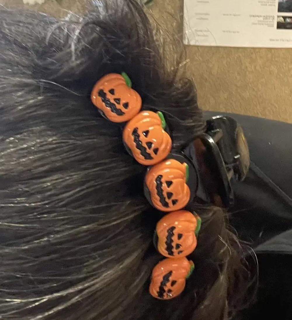 1Pcs Halloween Hair Clips 5D Stereoscopic Pumpkin Design Hair Claw Clips for Thick or Long Hair Large Size Halloween Hair Accessories for Women Strong Hold Clamp Jaw Clips for Cosplay Hair Supplies