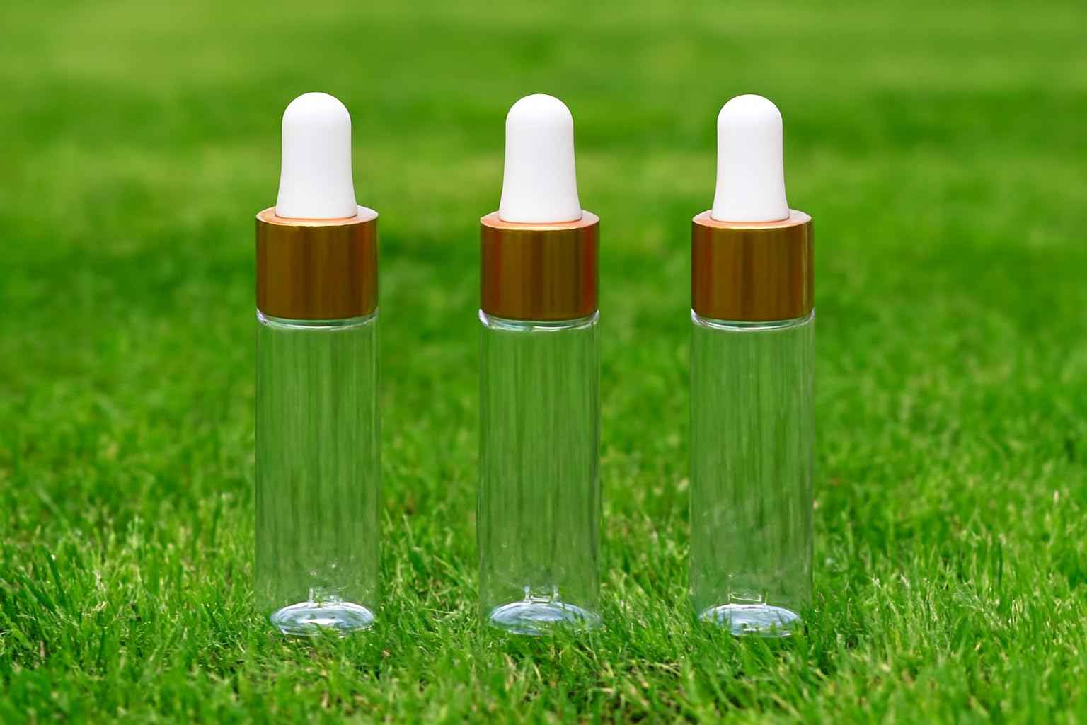 Parfumlism Mini Oil Bottles 5ml – 100pcs Golden Collar Glass Dropper Bottles for Liquid Storage, Sample Distribution, Business Gifts, Beauty Products, and Travel Use