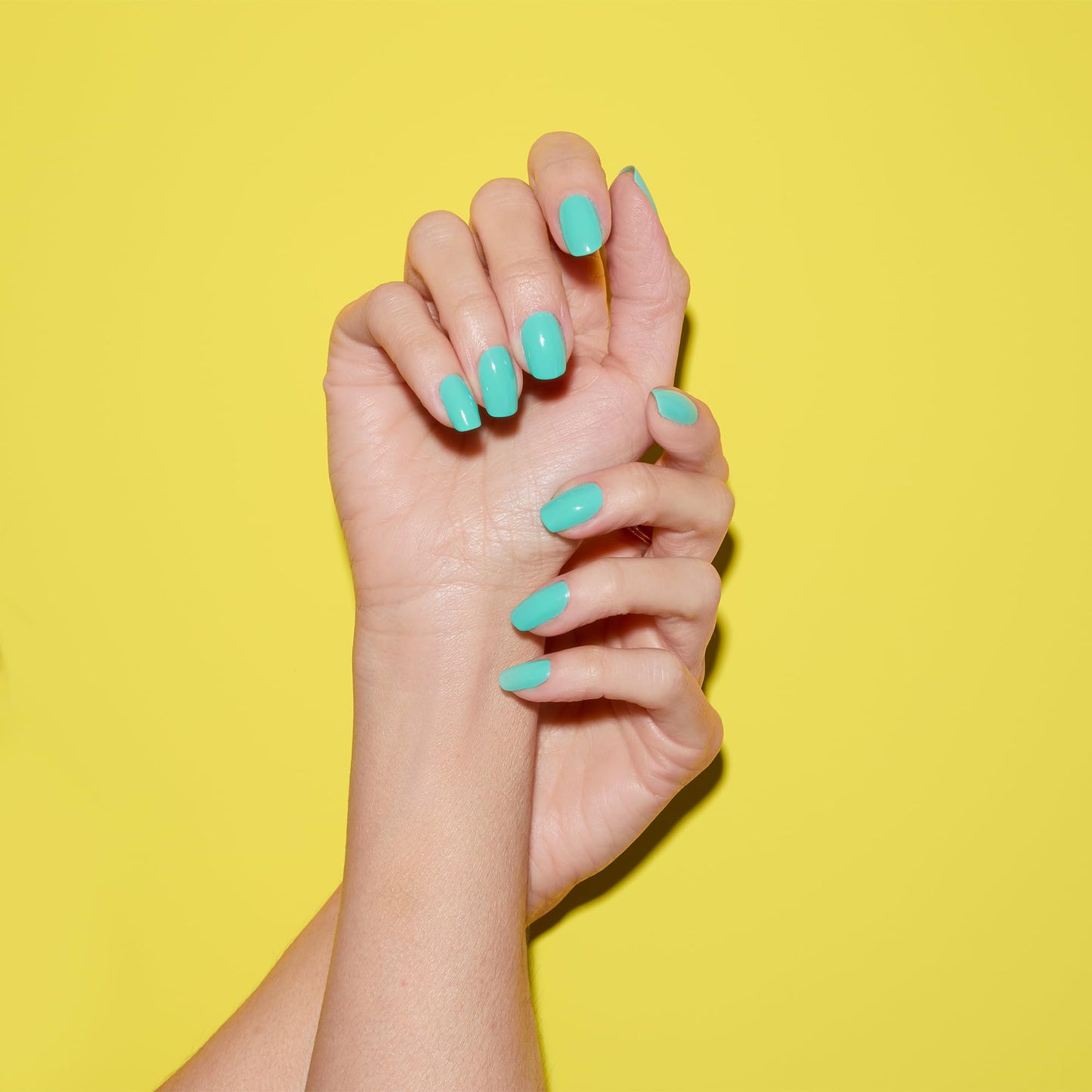 Dazzle Dry Nail Mini Lacquer (Step 3) - Coastal Cabana - A bright semi-sheer aquamarine. Semi-sheer cream. (0.17 fl oz/ 5 Manicures)