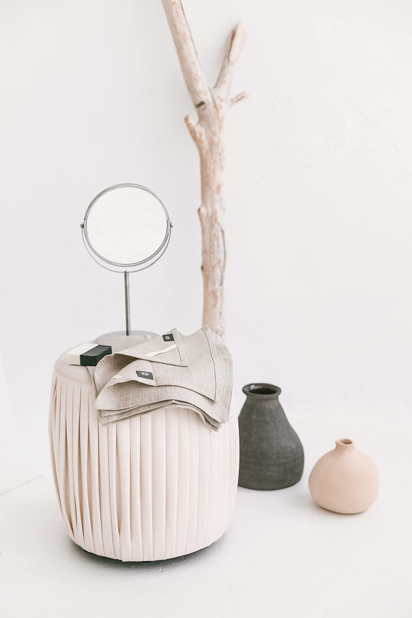 Thing Stories Flax Linen Washcloths for Bathroom - Waffle Washcloths 4-Pack 10x10 inch - Linen Face Cloths - Waffle Weave Cleaning Cloths with Loop - Exfoliating Face Towel for Women