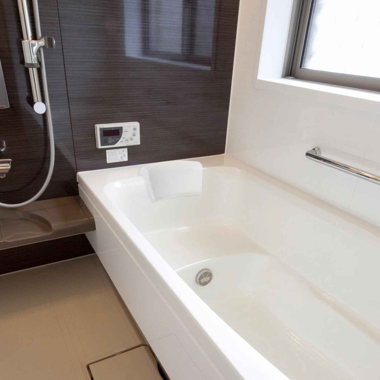 POPETPOP Bath Pillow for Tub - PU Wave Bath Pillow, White Bath Tub Pillows for Head and Neck, Waterproof Tub Pillow for Bathtub, Bath Accessories for Women Men Home, Hotel, Salon, Spa (11.59'' X 5.70'